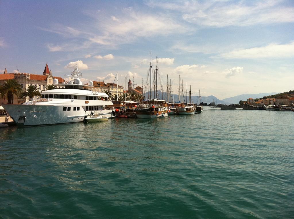 Apartments Gavric Trogir Luaran gambar